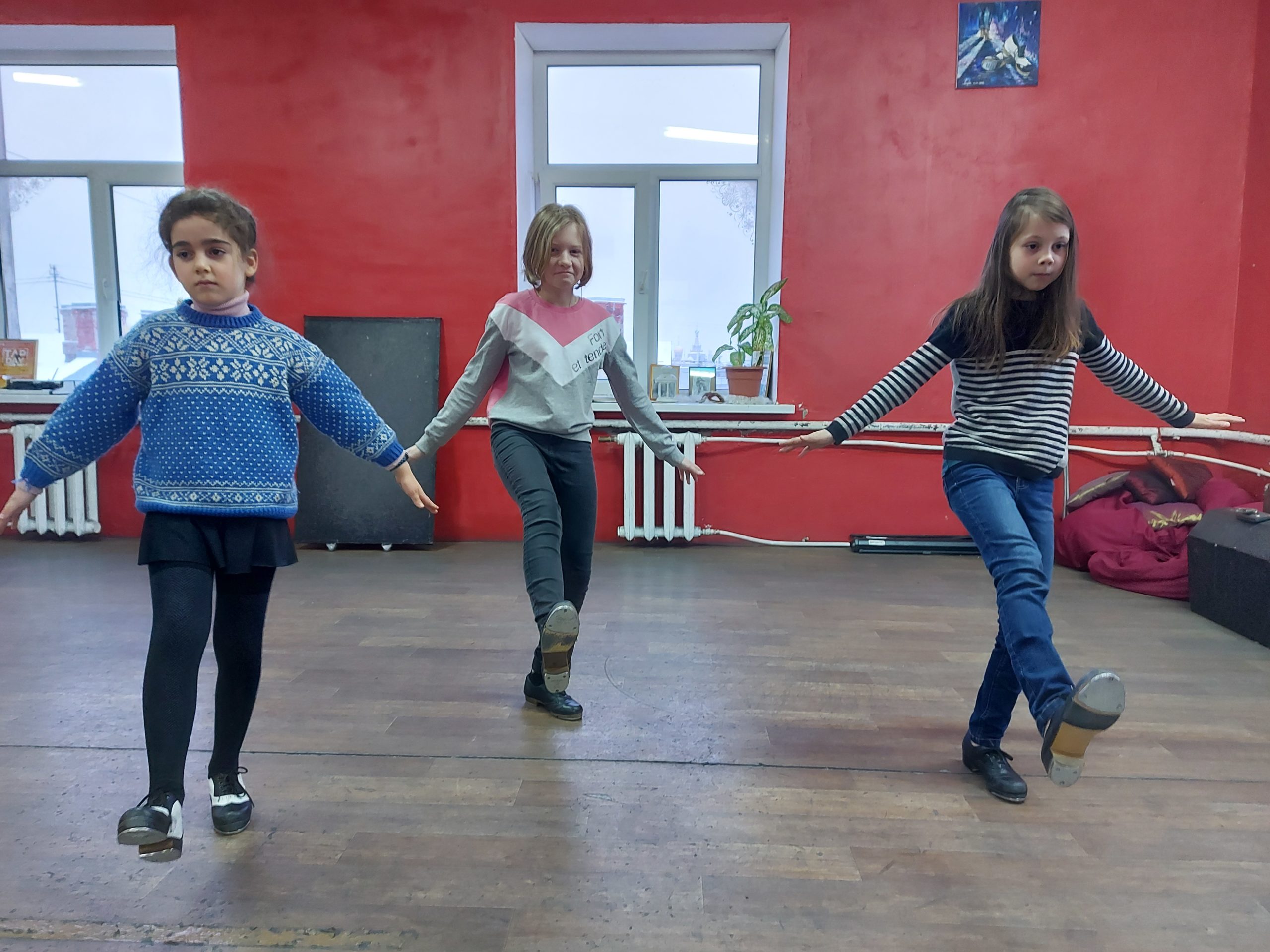 Занятия по степу для детей в Dance Fabrique